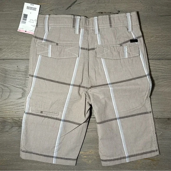 NWT Boy’s Plaid Shorts Trio in Black, Gray, and Tan. Size 8. - Picture 2 of 10